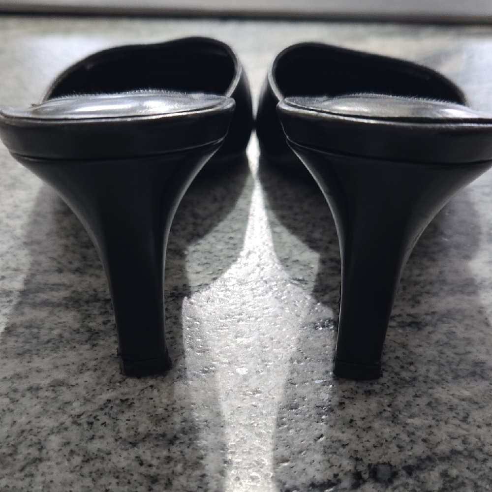 Lauren Ralph Lauren Women's 5.5 Black Suede & Leather Kitten Heel Mules - Picture 7 of 16